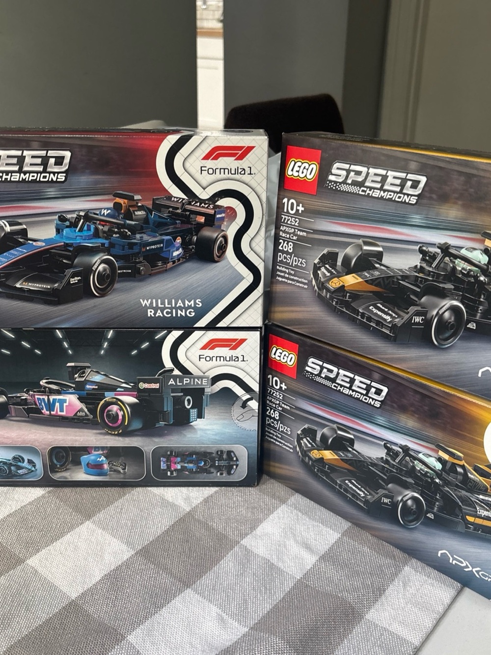 Lego Speed Champions Formula 1 Race Cars - Black, Blue & Gold Accents